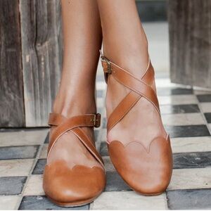 Bali ELF handmade mangrove leather flats size 8